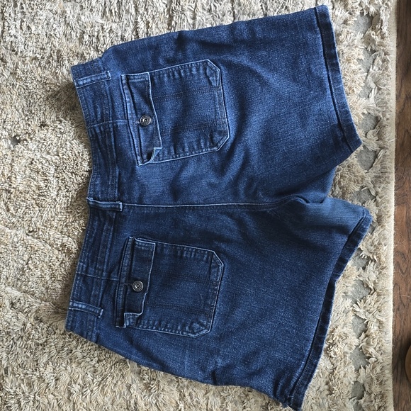 Gloria Vanderbilt blue jean shorts - Picture 2 of 3